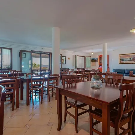 L'oasi Del Cervo Farm stay Arbus
